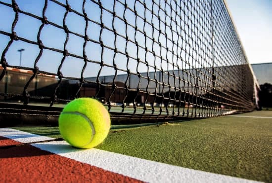 learning about tennis courts